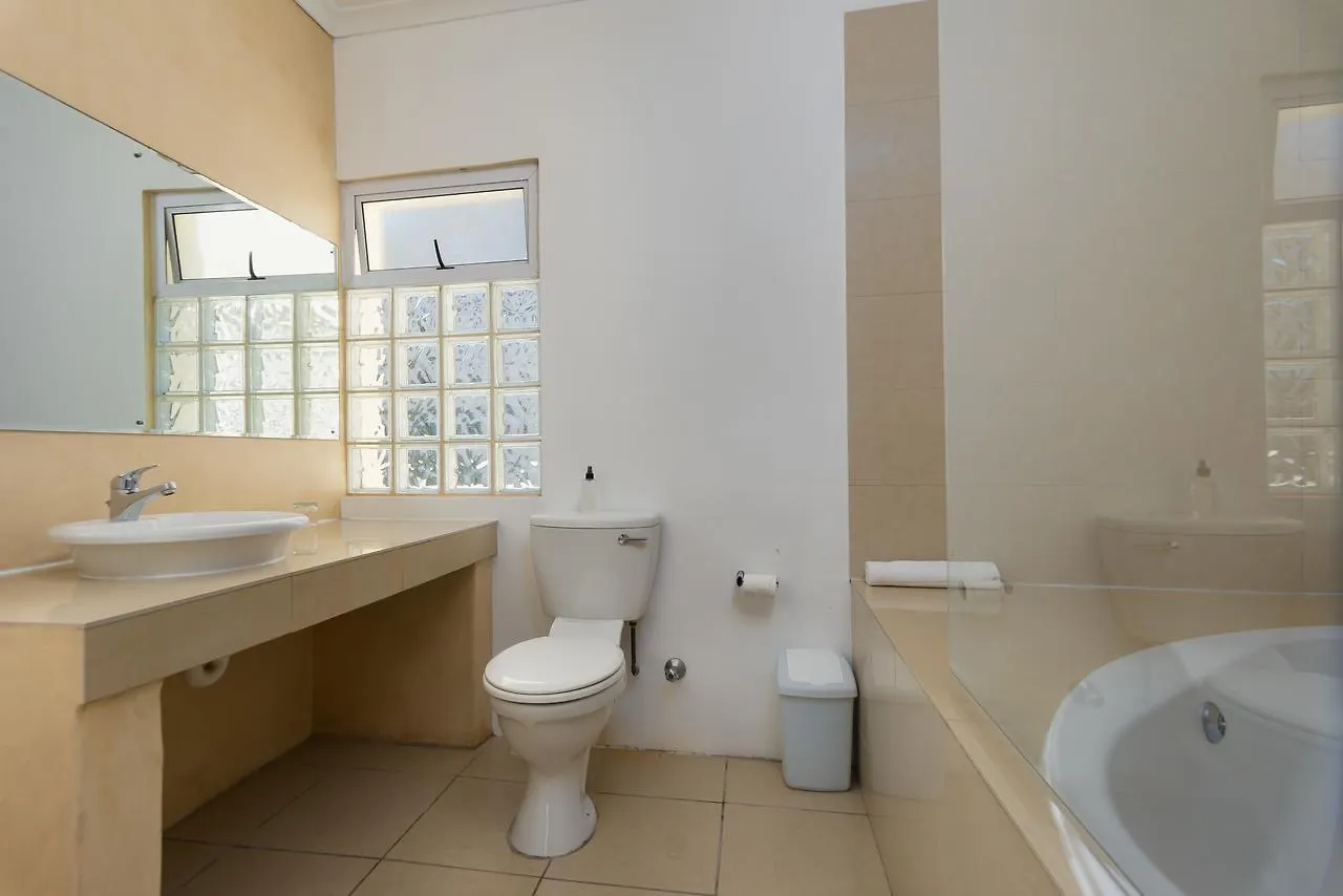 Blackheath Downstairs 13 Cape Town Apartment